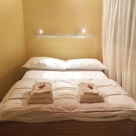 Guest house Casa De' Mannini 2*