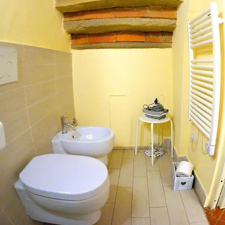 Guest house Casa De' Mannini 2*